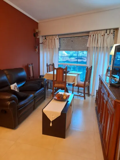 Departamento 3 Ambientes Con Balcon Y Cochera 