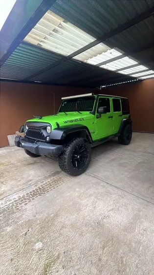 Jeep Wrangler 3.7 Unlimited Sahara 3.6 4x4 At