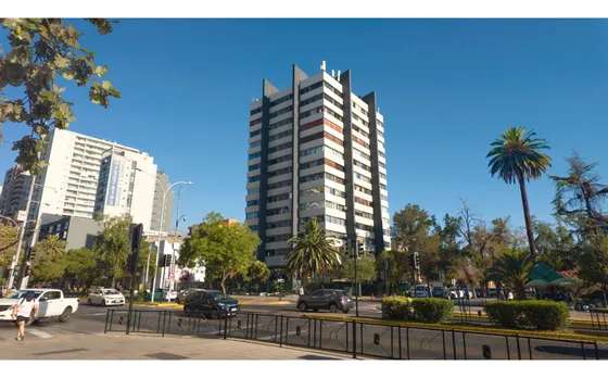 Remodelado De 3 Dormitorios Con Vista A Plaza Ñuñoa