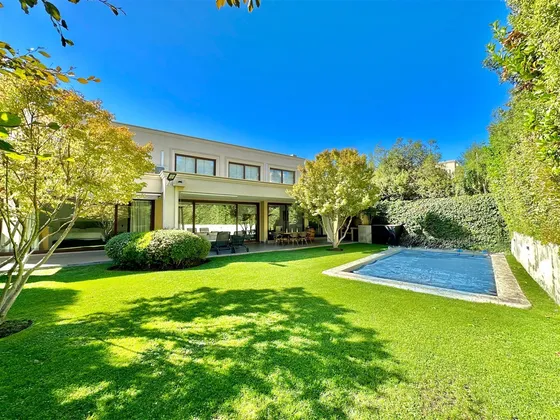 En Condominio: Los Litres / Colegio Monte Tabor