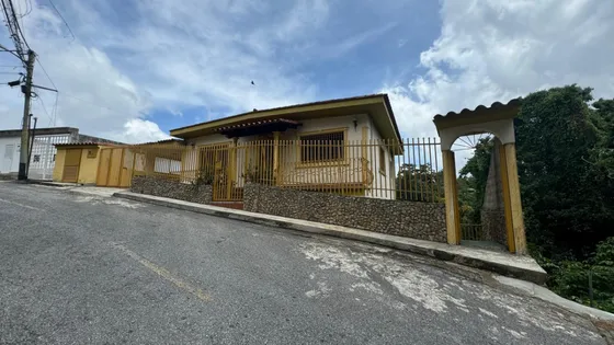 Casa Topo Sanin San Ntonio De Los Altos