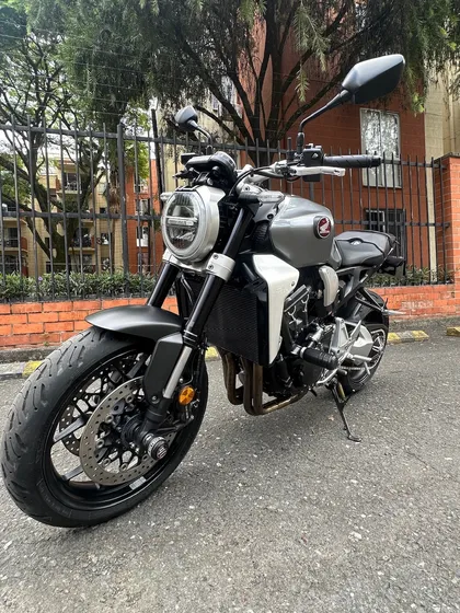 Honda Cb1000r