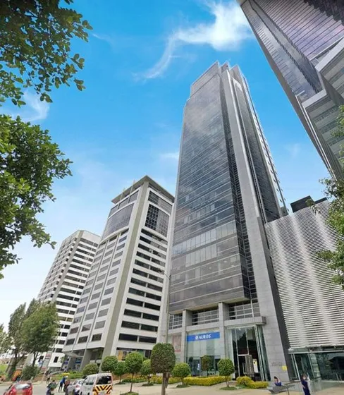 Oficina Arriendo North Point