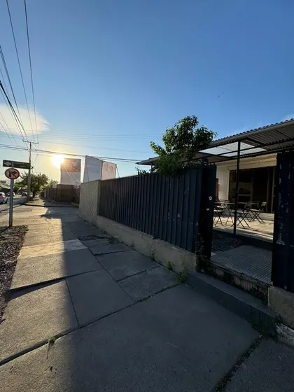 Excelente Propiedad Comercial Con Inmejorable Ubicacion.
