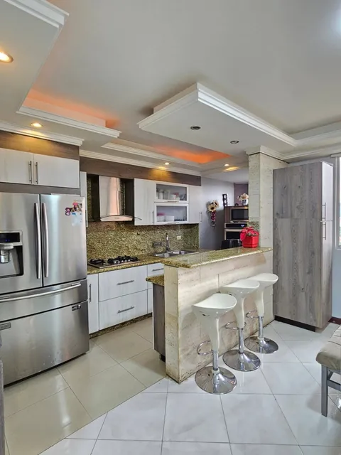 Annic Coronado Vende Moderno Apartamento La Trigaleña Res. Plaza Asturias Ref. 267845 