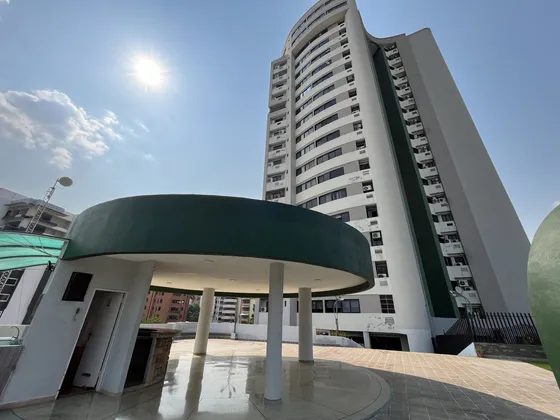 Apartamento En Venta, Urb. La Arboleda, Maracay.