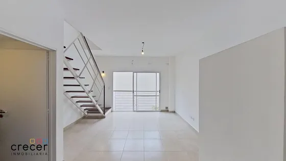 Departamento Tipo Ph En Duplex Con Terraza Propia De 2 Amb En Coghlan