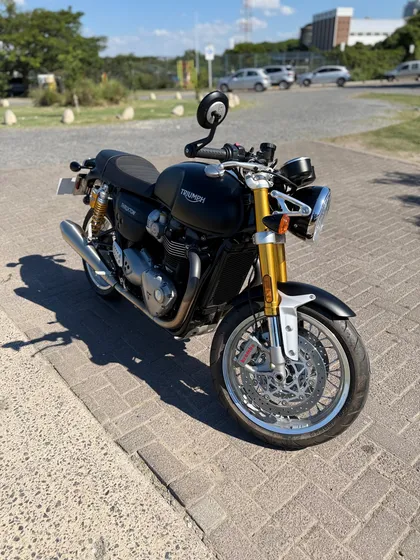 Triumph Thruxton R