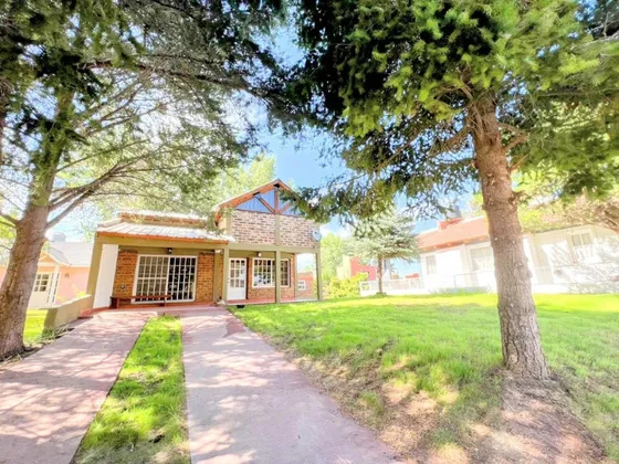 Venta Casa Mari Menuco