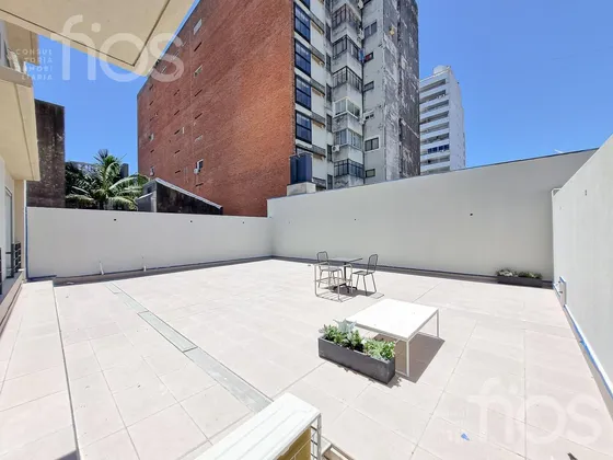 Venta Departamento 2 Dormitorios Con Patio Amenities Cochera