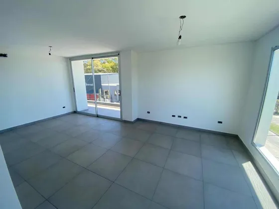 Departamento Monoambiente En Venta - 1 Baño - 50mts2 - Bernal 