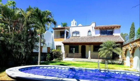 Casa En Fraccionamiento Lomas De Atzingo
