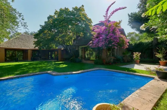 Casa Con Gran Terreno/portal La Dehesa