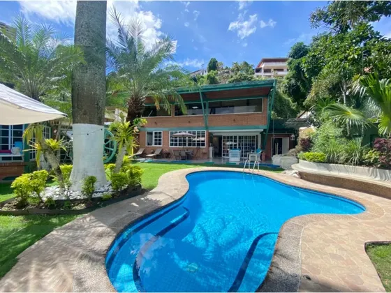 Se Vende Casa 781m2 3h/7b/5p Colinas De Santa Monica