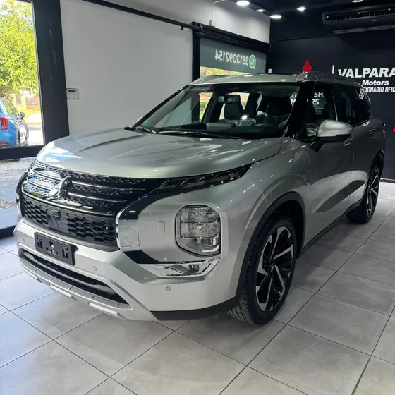 Mitsubishi Outlander 2.5 Gls At Full