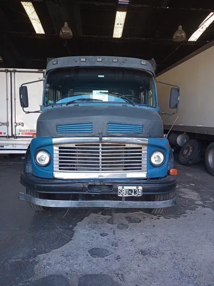 Mercedes Benz 1114