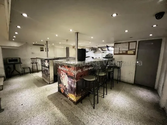 Ag. Vende Increíble Local Comercial, Con Gran Potencial Para Realizar Cualquier Negocio, En La Candelaria.