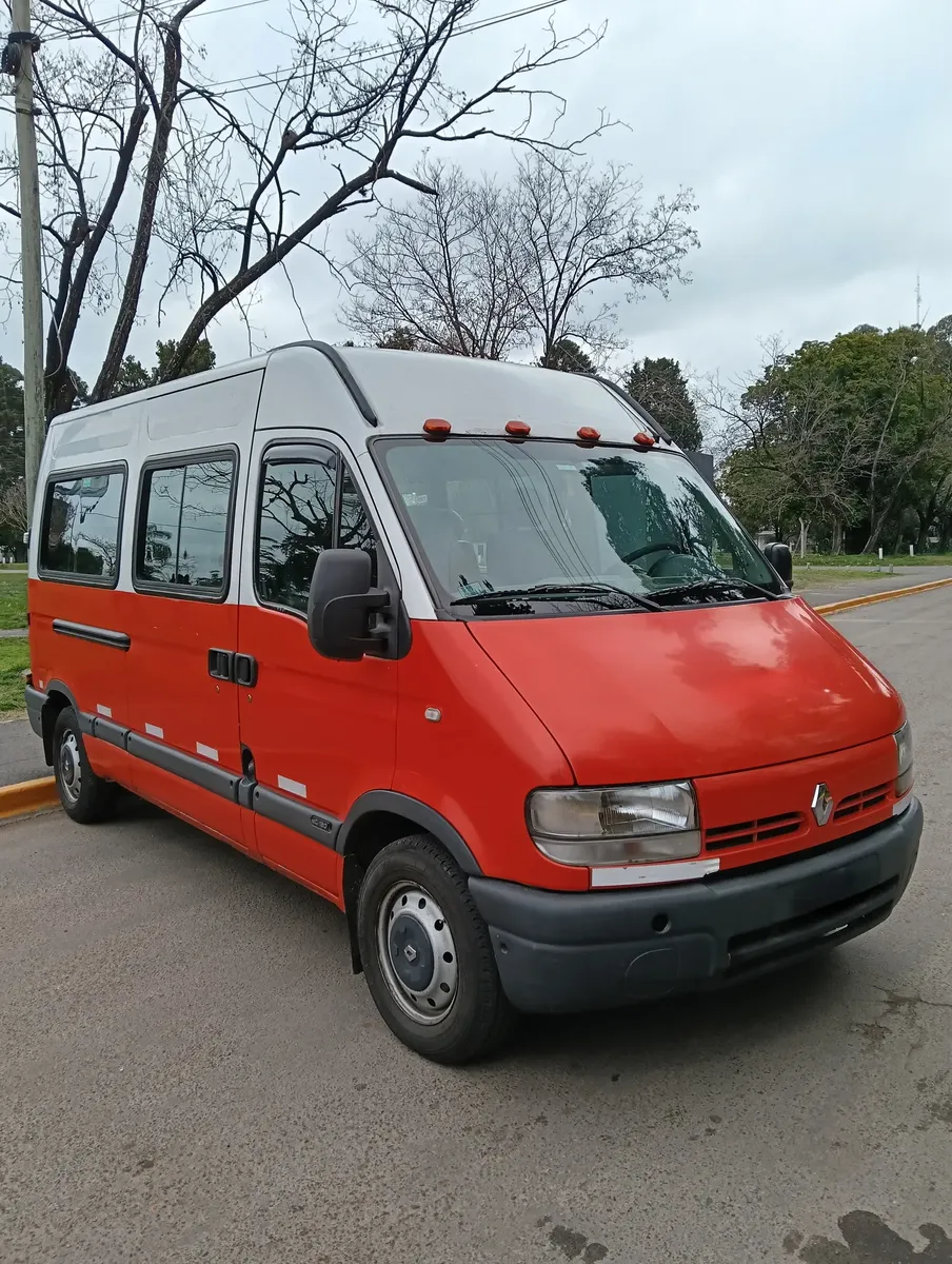 Renault Master Furgon 2.5 Minibus Aa
