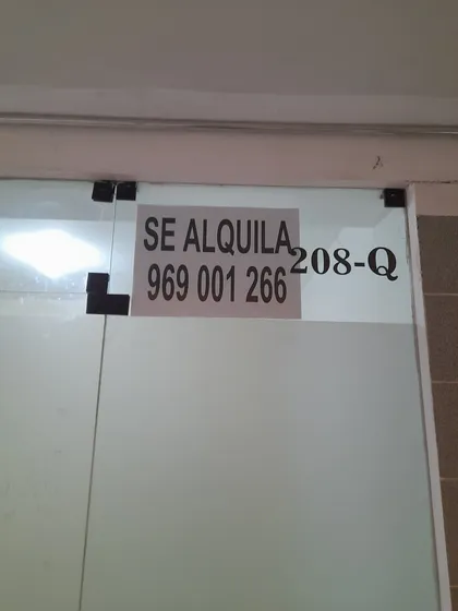Local En Centro Comercial