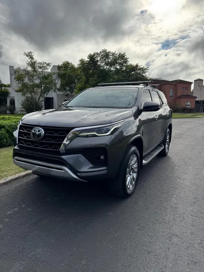 Toyota Sw4 2.8 Srx 204cv 4x4 7as At