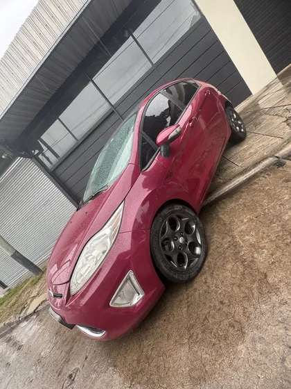Ford Fiesta Kinetic Design Titanium 1.6 Nafta 5 Puertas