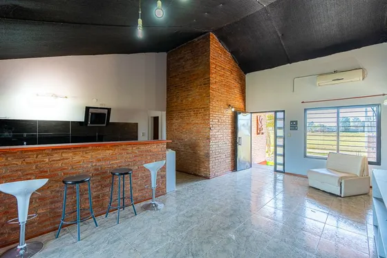 Casa Venta 3 Dormitorios Y Pileta Luis Palacios 