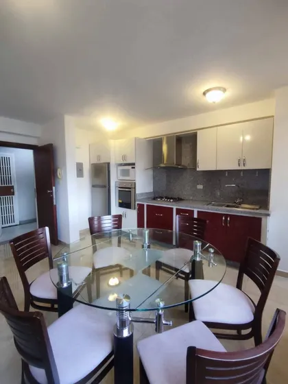 Aq En Alquiler Apartamento En Los Mangos Res. Lomas De Los Mangos Pozo/planta 50%. 26376