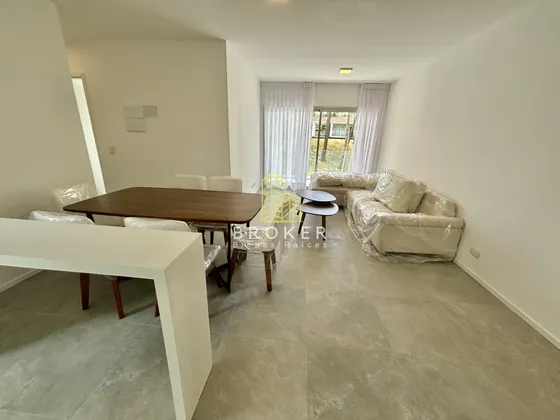 Apartamento De 2 Dormitorios Esquinero
