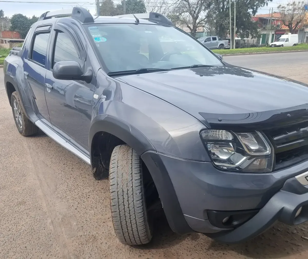 Renault Duster Oroch 2.0 Outsider Plus