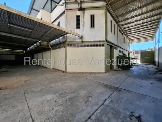 Locales Comerciales En Venta En Obra Gris En La Romana Db 25-13780