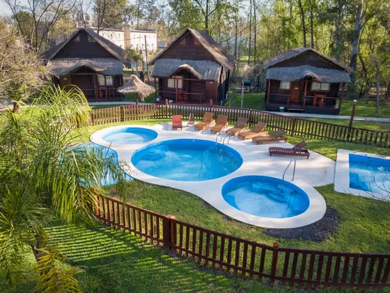 Complejo En Gualeguaychu  Cabañas Duplex  A 30 Mts Del Rio 