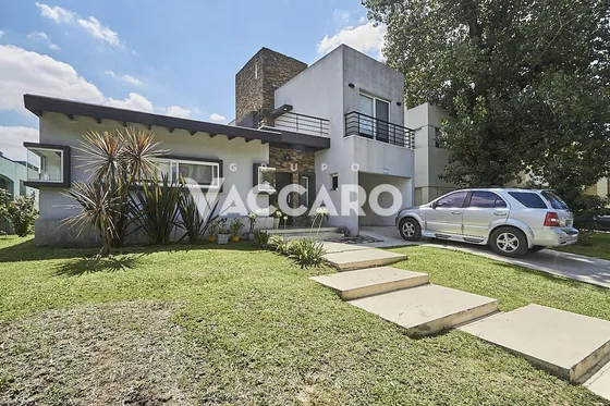 Casa 4 En Venta Ambientes Haras Maria Victoria