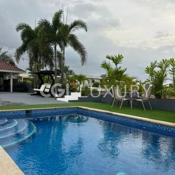 Cgi+ Luxury Lecheria Vende Casa En La Urb. Las Villas Con Muelle 