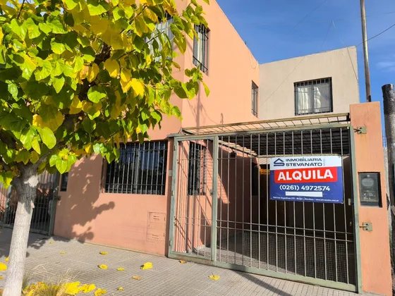 Alquiler Dúplex 3 Dormitorios Maipú Con Cochera