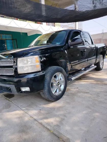 Chevrolet Cheyenne 5.3 2500 Crew Cab Ltz 4x4 Mt
