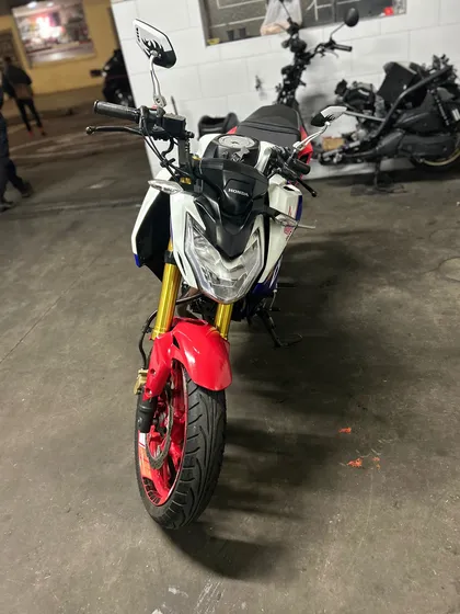 Honda Cb190r En Buenas Condiciones