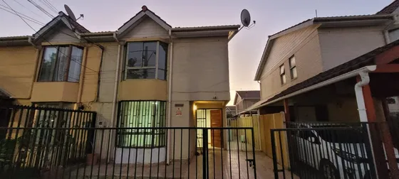 Arriendo De Casa En Eleusis Sur , Comuna De Maipú