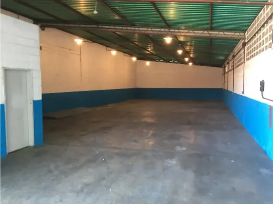 Alquiler De Galpón En Zona Industrial Castillito 260 M2 Tcl G 6339321