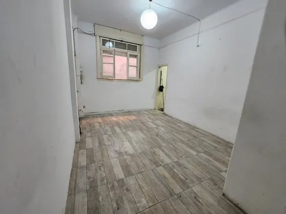 Ph Planta Baja Venta  Belgrano 1 Ambiente Cocina Y Baño Con Ducha Bajas Expensas