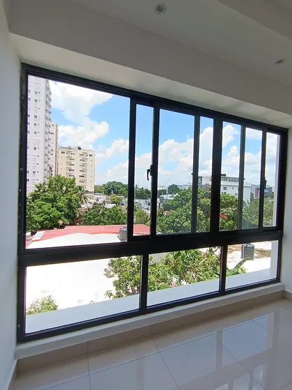 En Renacimiento Apartamento De 1 Habitacion En Torre Nueva