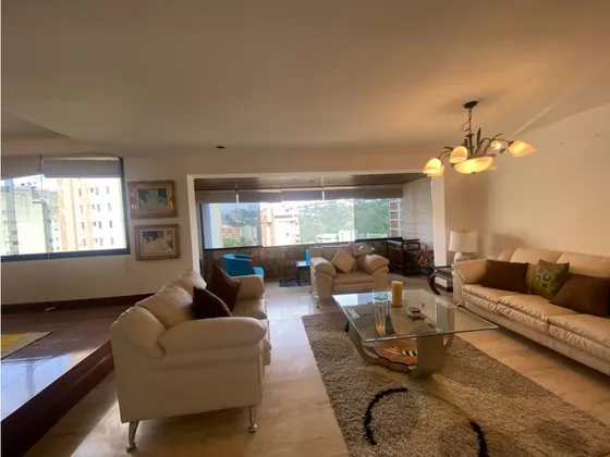 Venta Apartamento.205@m2. Los Naranjos. 3hab+s.3.5+s. 3 Pe