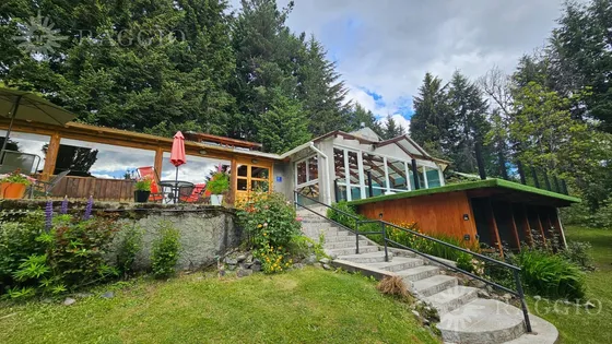 Complejo 7 Cabañas C/ Pileta Climatizada, En Terreno 7.935 M2, Villa Turismo, El Bolsón (cr-161)