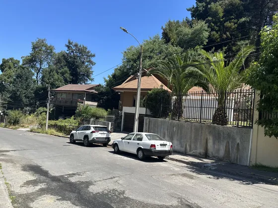 Estupenda Casa 4 Amplios Dormitorios En Sector Privilegiado