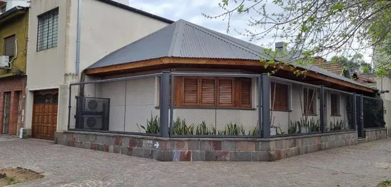 Excelente Casa 5 Ambientes En Lanús Oeste