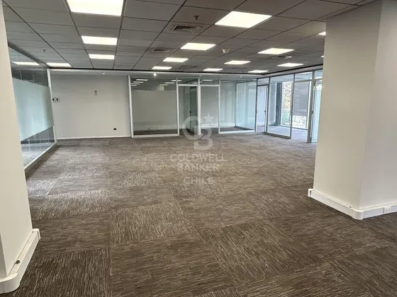 Fabulosa Oficina En Arriendo De 315 M2 En Av. Apoquindo