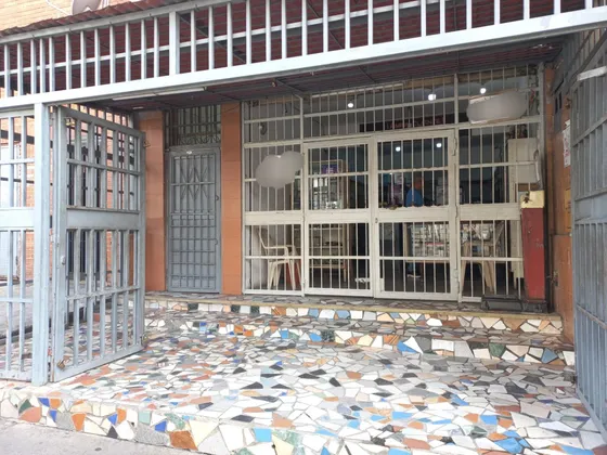 Casa Comercial Y Residencial, Con Local A Pie De Calle. Catia. Caracas