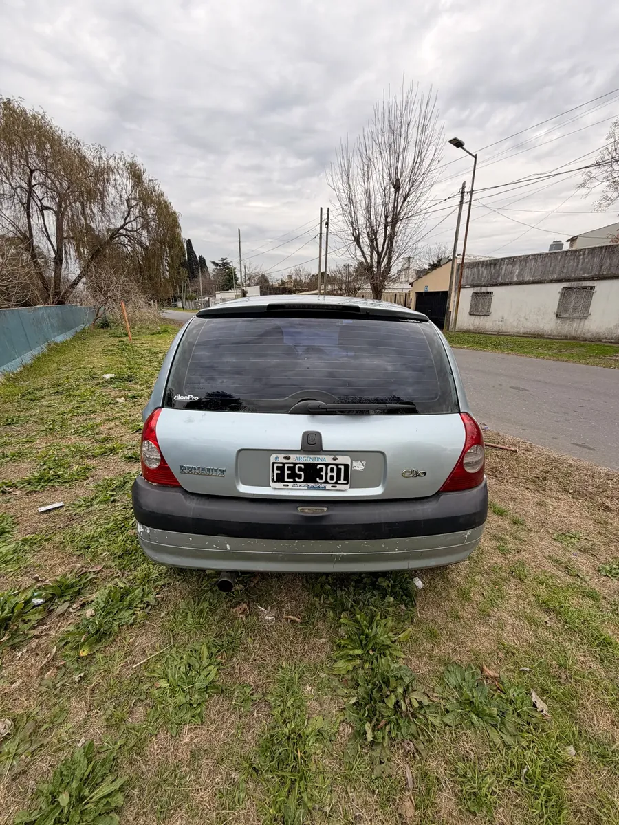Renault Clio 1.6 Dynamique523355661565306883