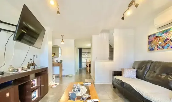 Casa En Venta De 3 Dorm. En Maipú