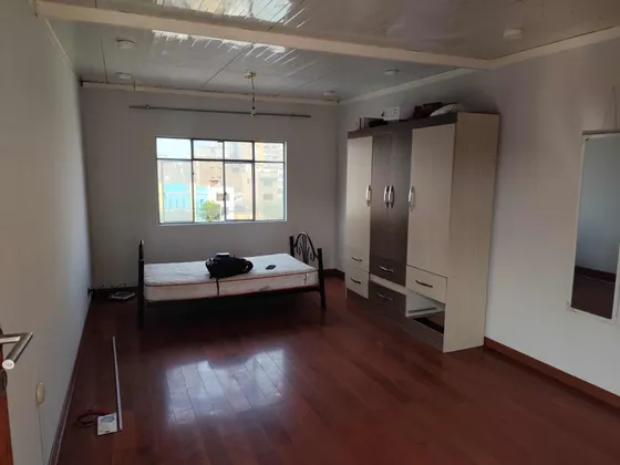 Alquilo Amplia Habitación En Lince