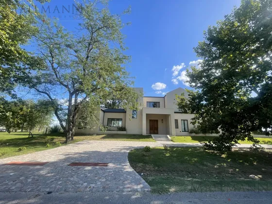 Casa En Alquiler Estancias Golf | Mallmann Propiedades 